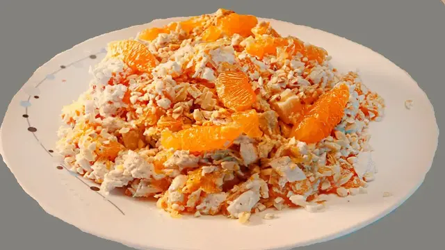 Салат с курицей на новогодний стол 