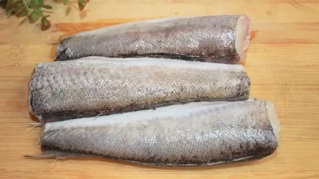 Хек запеченный в духовке