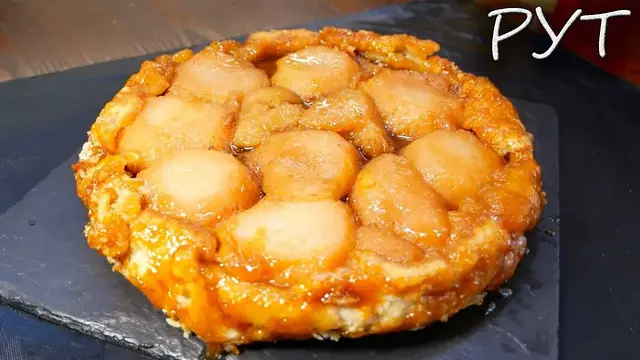 Карамельный пирог с грушей
