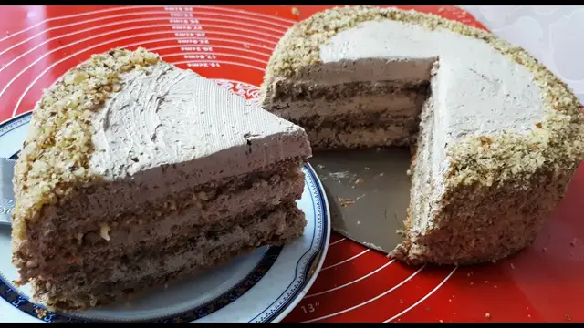 Ореховый торт со сливочным кремом