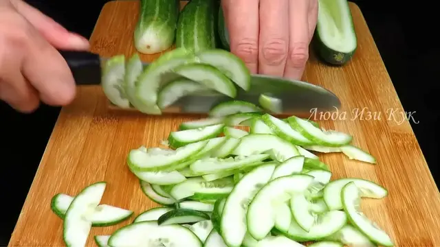 Салат с огурцами по-корейски