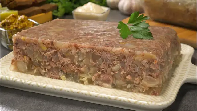 Мясной холодец на праздничный стол 