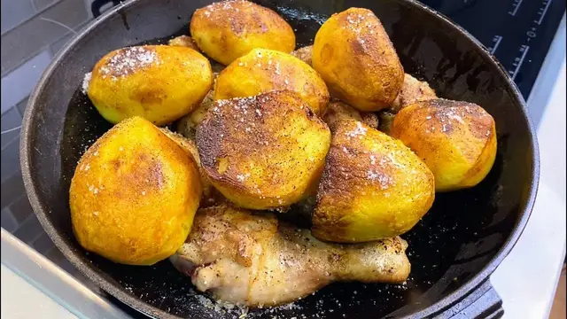 Мясо томлёное с картошкой