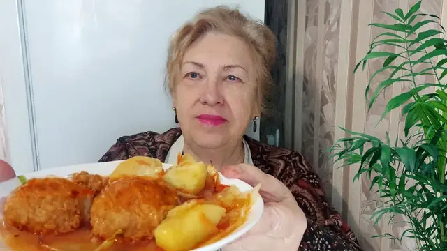 Вкуснейшие тефтели в соусе на обед