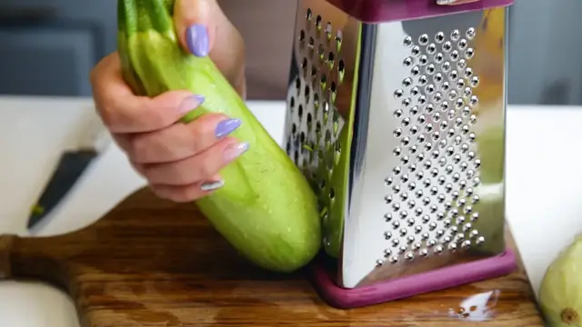 Чебуреки из кабачков