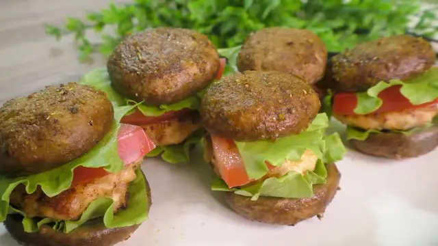 Закусочные бургеры с куриной грудкой