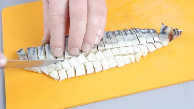 Салаты с соленой рыбой