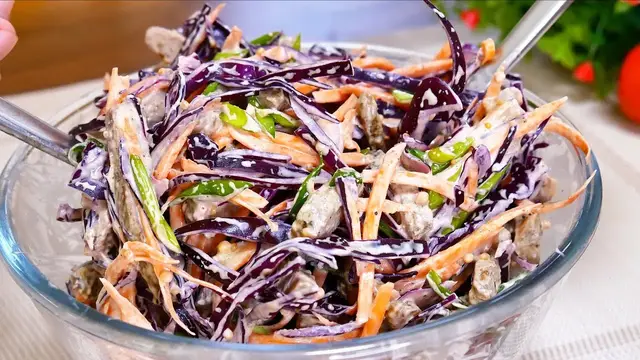 Лёгкий салат с капустой и мясом 