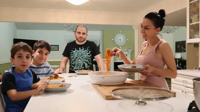 Спагетти с фрикадельками 