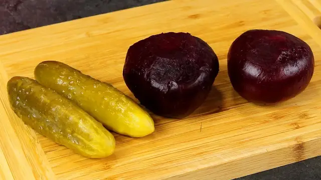Закусочный салат из свёклы