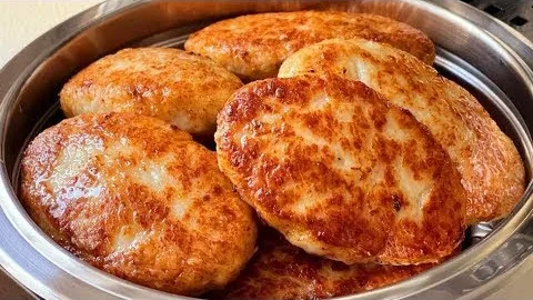Домашние котлеты с квашенной капустой