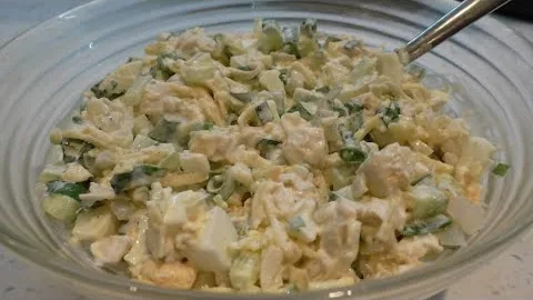 Вкусный салат с куриной грудкой