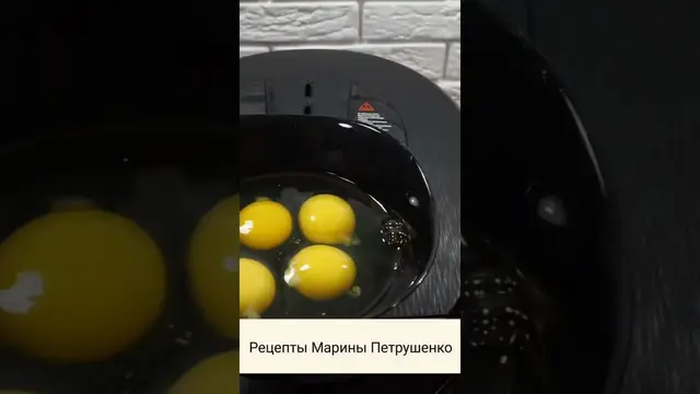 Куриный суп с яйцом в мультиварке
