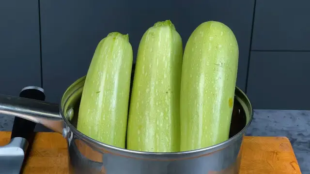Обалденно вкусная закуска из кабачков
