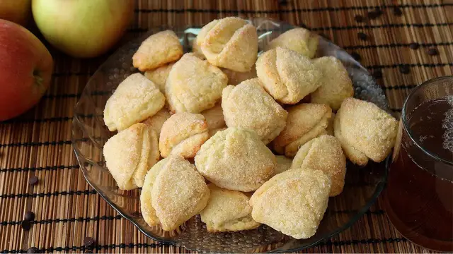 Нежное творожное печенье гусиные лапки