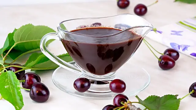 Пикантный соус из черешни к мясу и птице