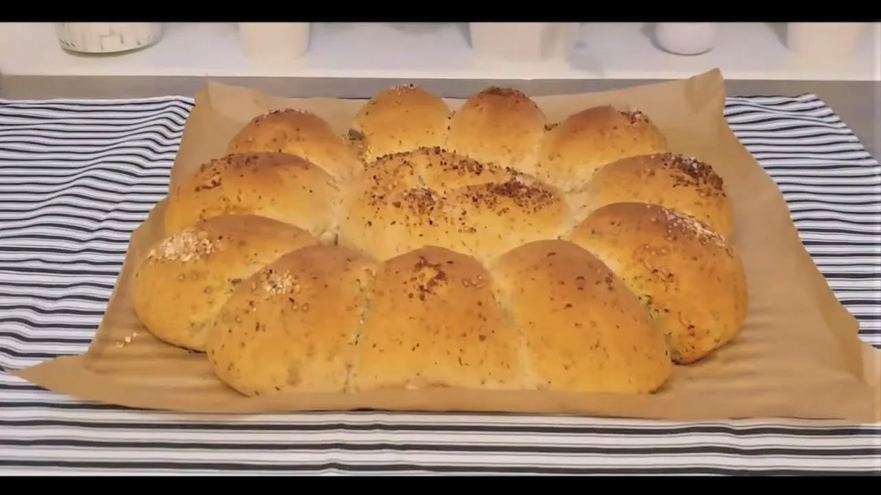 Мягкие булочки для гостей