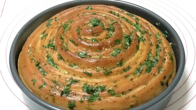 Хлеб Чесночная улитка