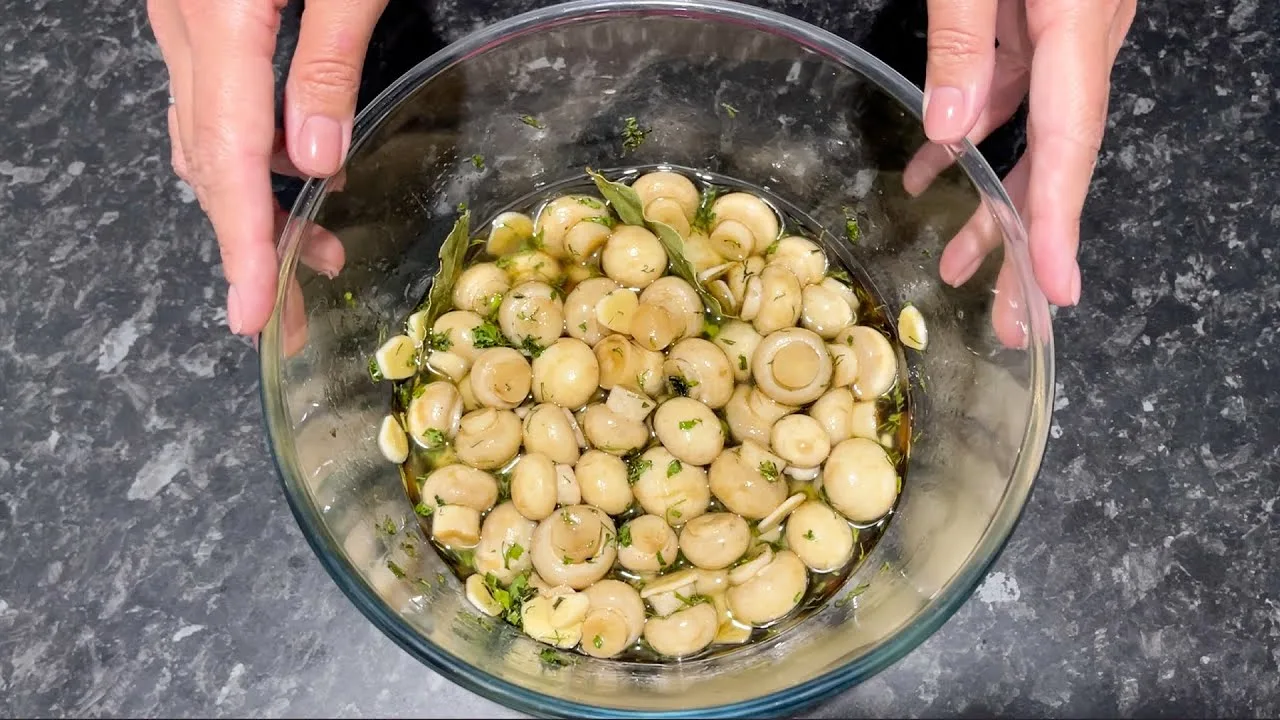 Маринованные грибочки