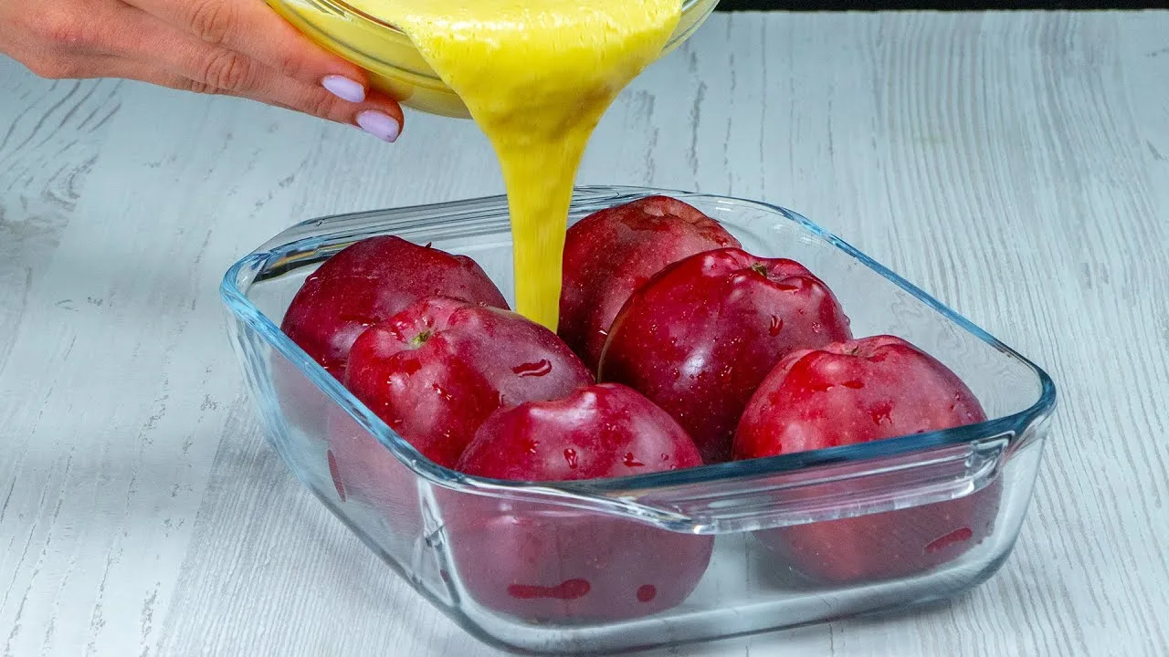 Яблочный пирог из самых доступных ингредиентов