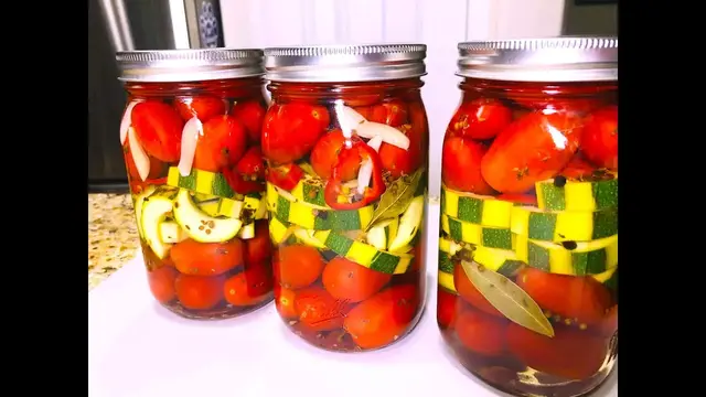 Маринованные помидоры и цуккини без стерилизации