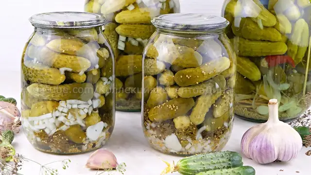 Маринованные кисло-сладкие огурцы с горчицей на зиму