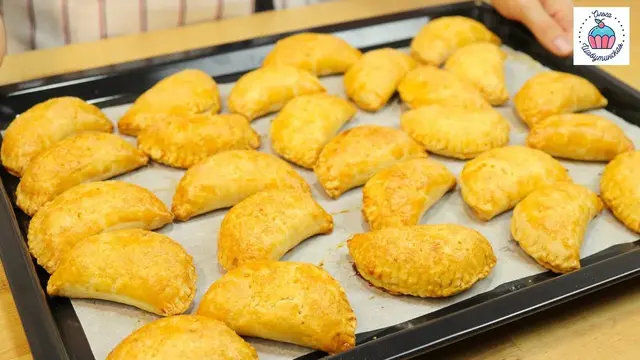 Мини пирожки с яблоками