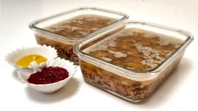 Домашний холодец с индюшиными шейками