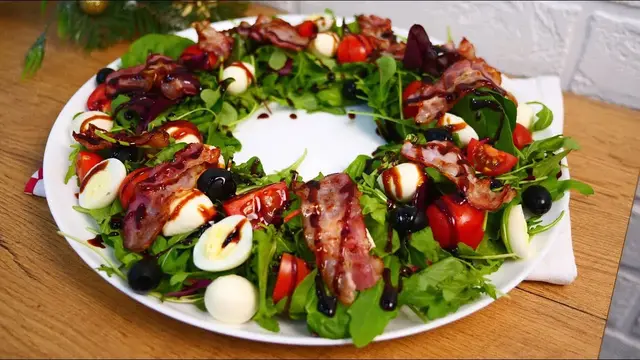 Очень вкусный салат на новогодний стол