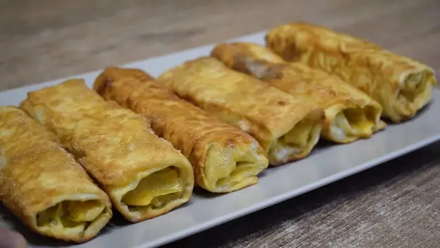 Лаваш с яйцом и луком