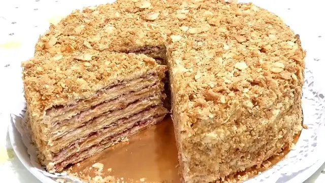 Вкусный слоёный торт