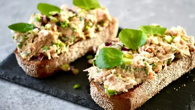Вкусная и полезная намазка из тунца за 1 минуту