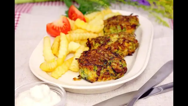 Сочные кабачковые котлеты