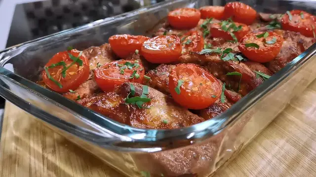 Свиные ребрышки в духовке