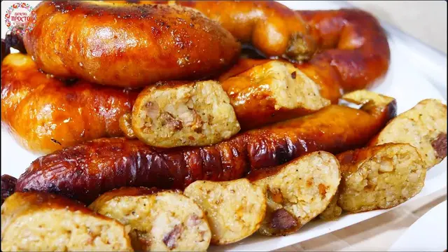 Картофельная колбаса с салом и гречкой