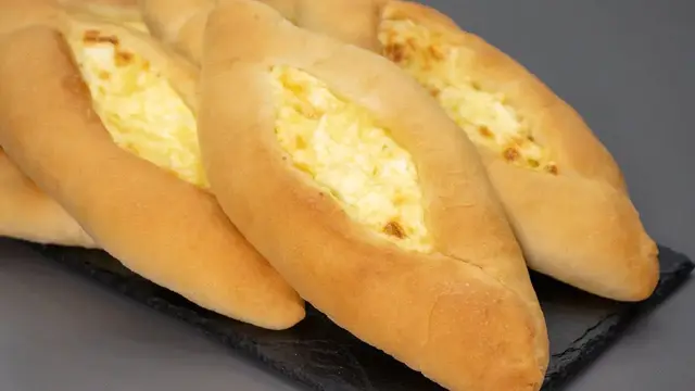 Пиде с сыром