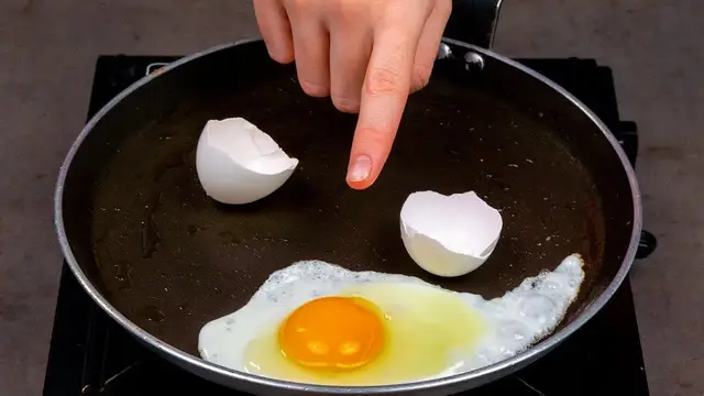 Яичный рулет на завтрак