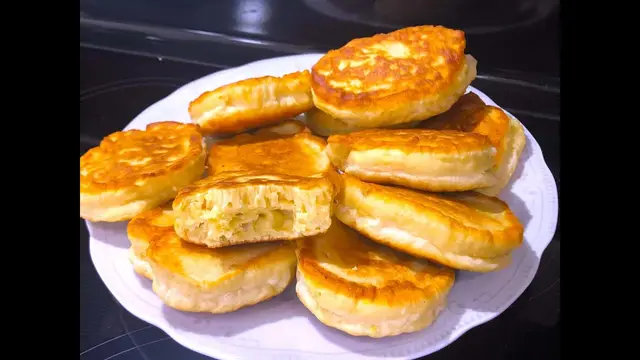 Пышные оладьи на кефире 