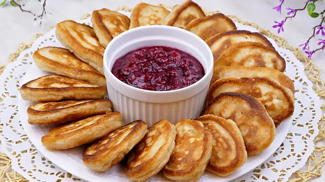 Яблочные оладьи
