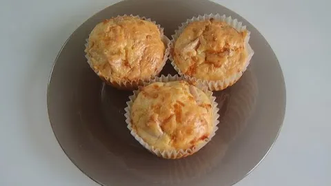 Кексы с сардельками