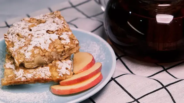 Полезный яблочный пирог без сахара и суки