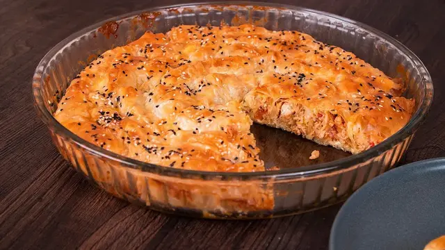 Вкуснейший пирог с индейкой из готового теста фило