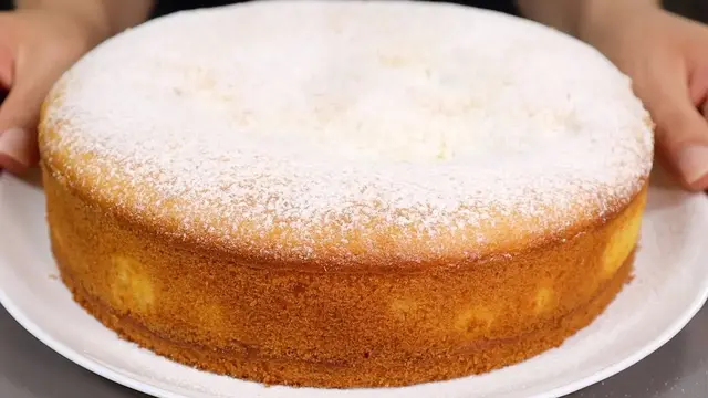 Лимонный пирог воздушным и нежным кремом внутри
