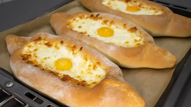 Хачапури по-аджарски