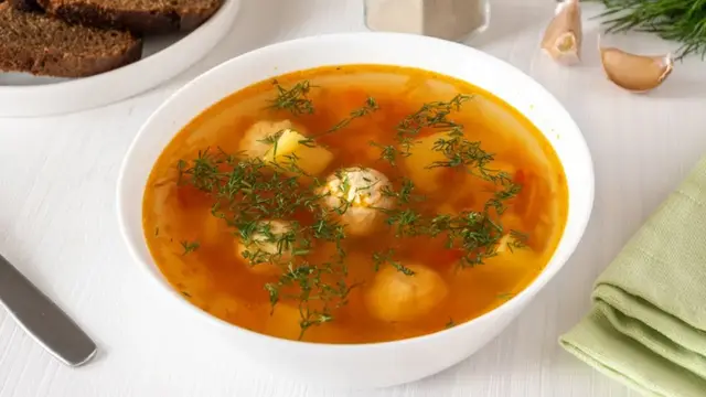 Суп с фрикадельками и картошкой