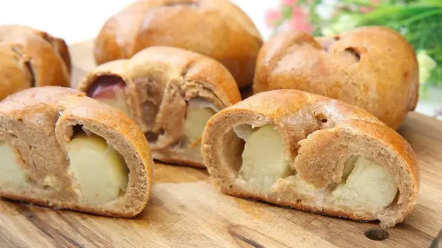 Пирог с персиками