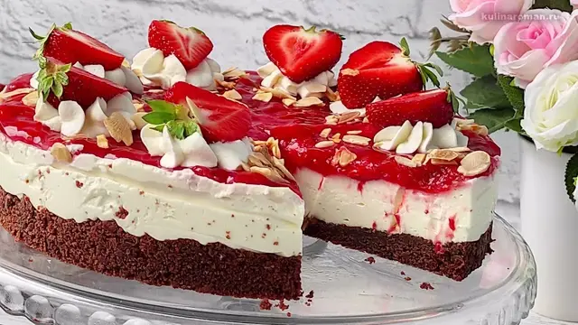 Чизкейк с творожным сыром и клубникой