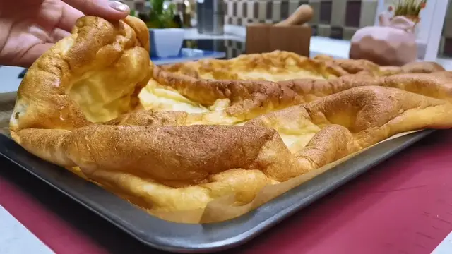 Вкуснейшая лепешка на противне