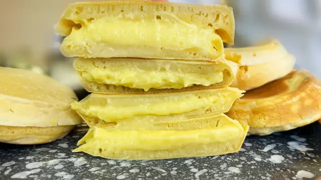 Самые пышные оладушки с заварным кремом 