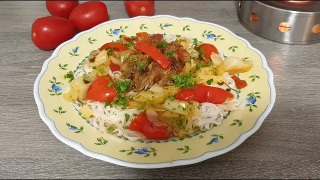 Лапша с мясом и овощами